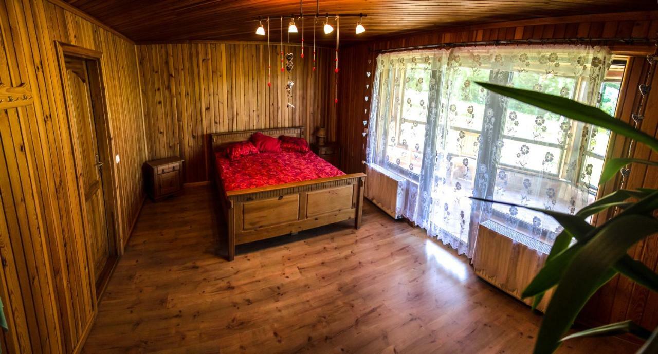 Lielkaibeni Hotell Vecpiebalga Exteriör bild